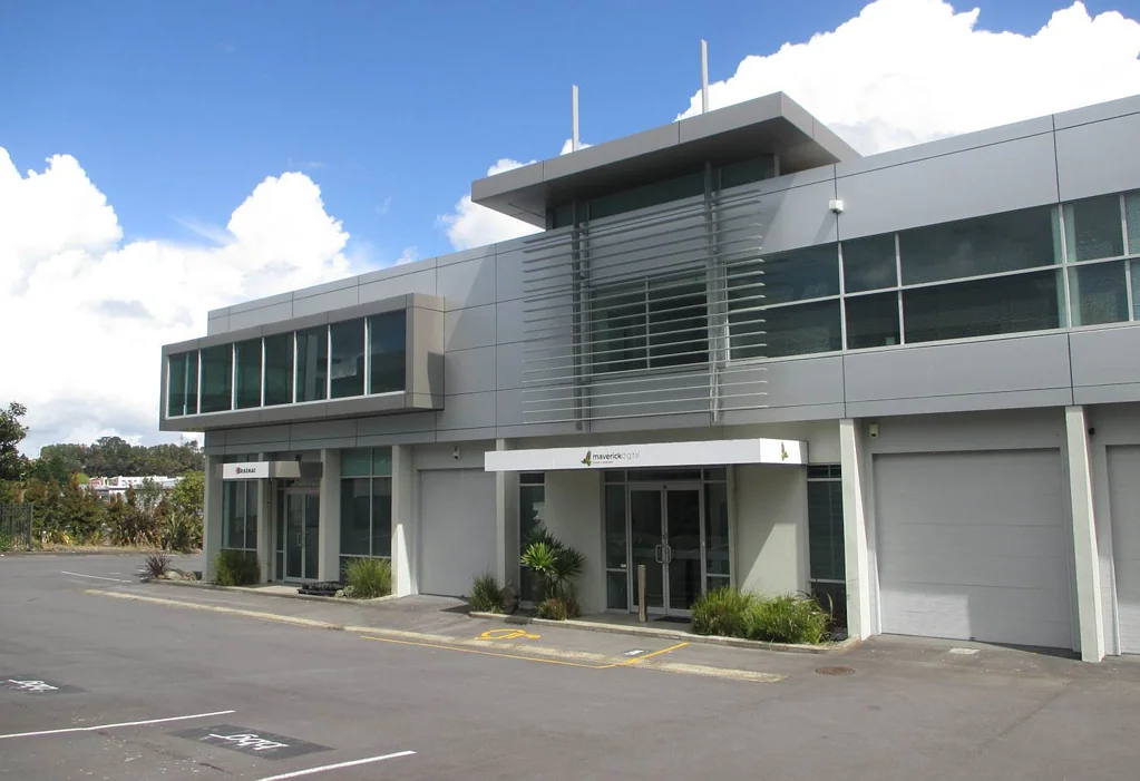 Rosedale MODERN OFFICE WAREHOUSE - 350M²