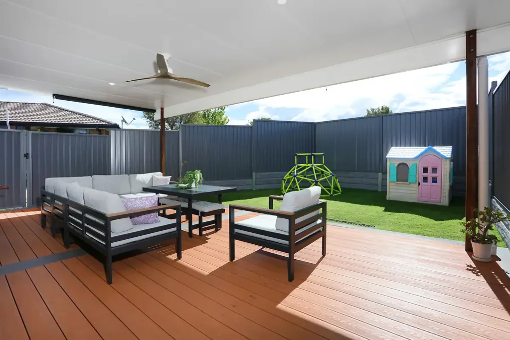 1/25 Gumbeel Court, Highland Park, QLD 4211