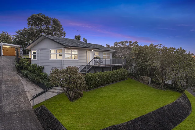 56 Kia Ora Road, Beach Haven, North Shore City