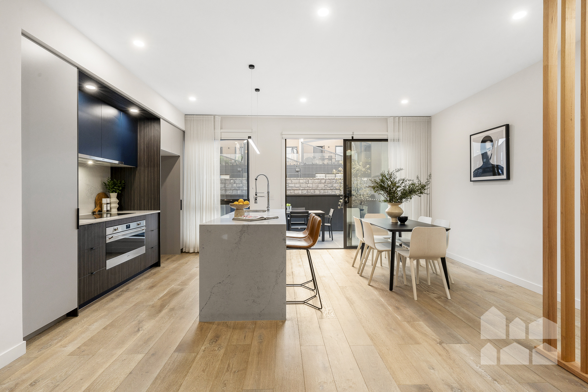 24 BANOOL AV, YARRAVILLE VIC 3013, 0 habitaciones, 0 baños, Townhouse