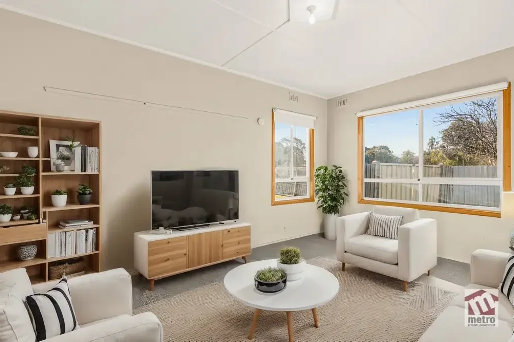 GREAT CENTRAL LOCATION!