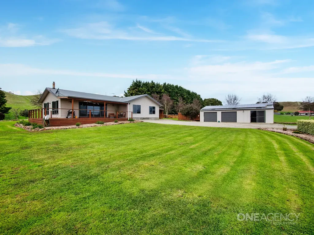 Irishtown 3બેડરૂમ Where Modern Comfort Meets Picture-Perfect Country Lifestyle