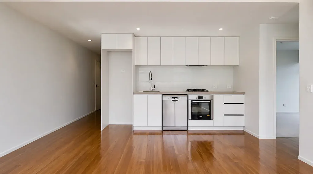 For Lease - Spacious 2 Bedroom Apartment in Highly Sought After Heidelberg Location