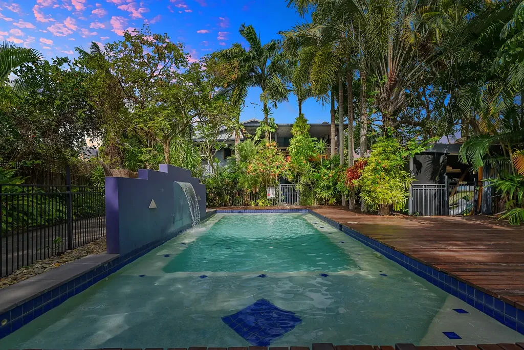 5 Phillips Street, Machans Beach, QLD 4878
