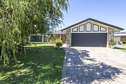 10 Karen Court, Ooralea