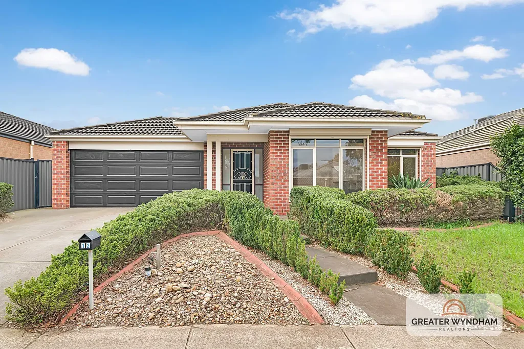 Spacious 5-Bedroom Family Home on a Prime location