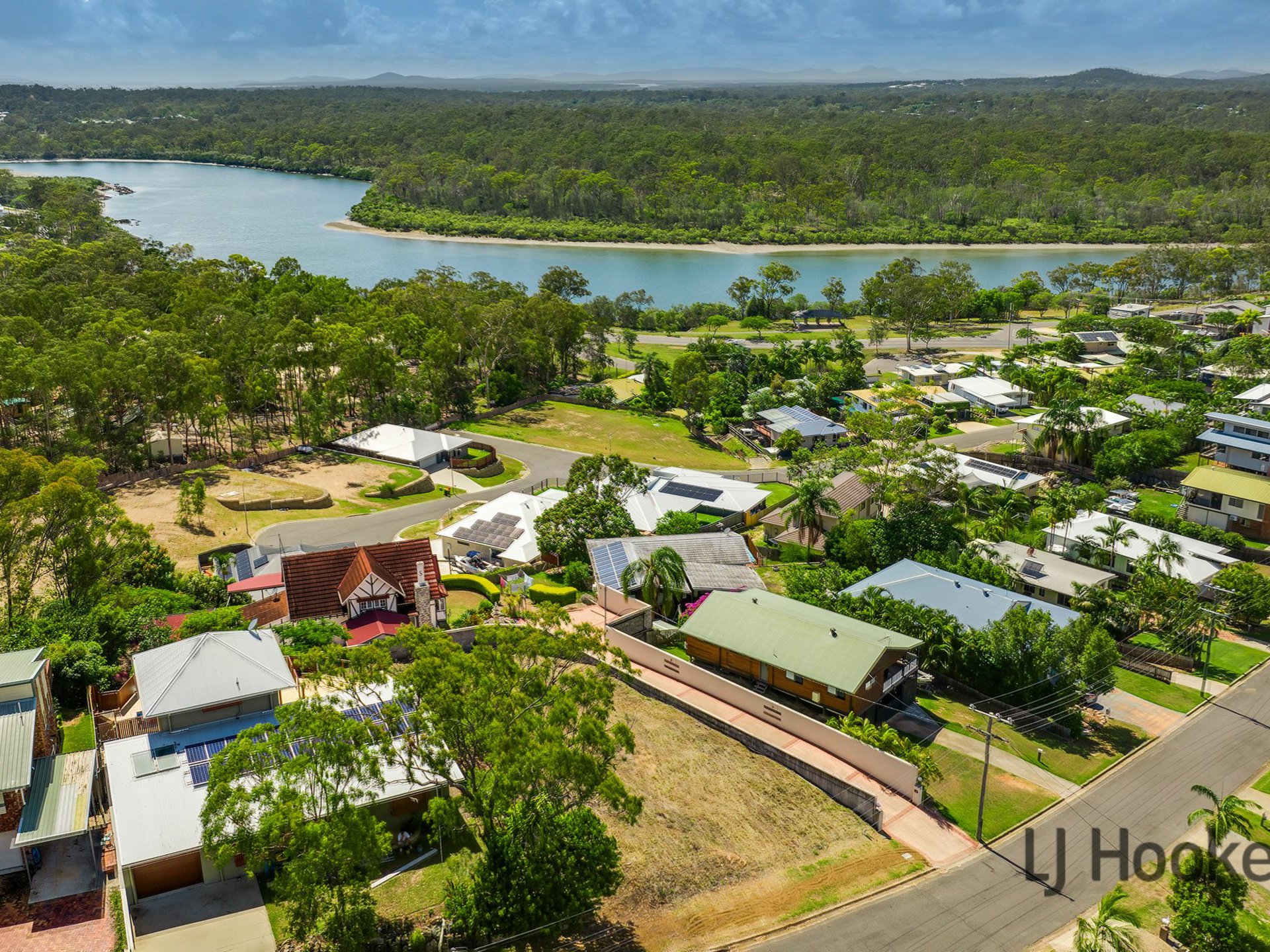 16 SAYRE CR, BOYNE ISLAND QLD 4680, 0部屋, 0バスルーム, Section