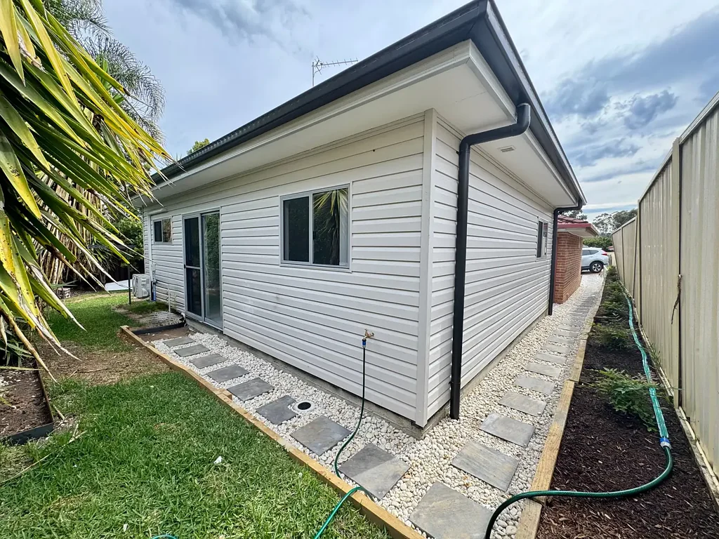 BRAND NEW GRANNY FLAT!
