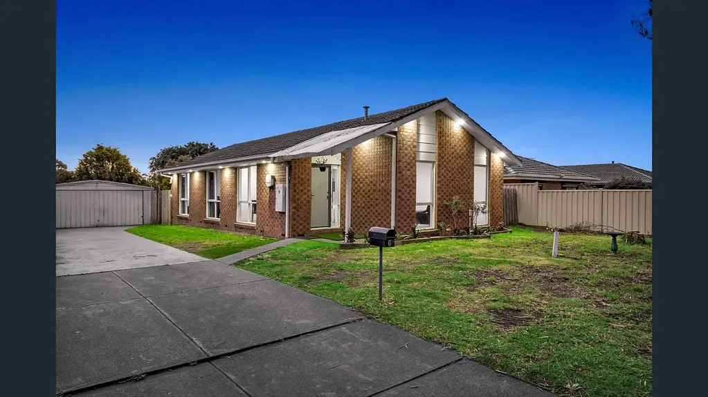 6 Lachlan Close, Cranbourne North, VIC 3977