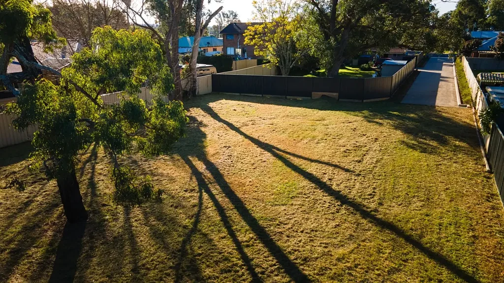 Thirlmere Level 817m2 Vacant Land in the Centre of Town