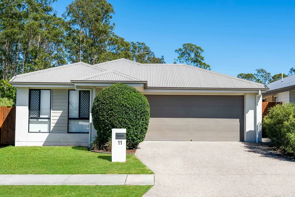 11 Pandorea Street, Deebing Heights, QLD 4306