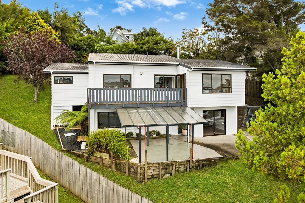 1 Relko Crescent, Torbay, North Shore City, Auckland