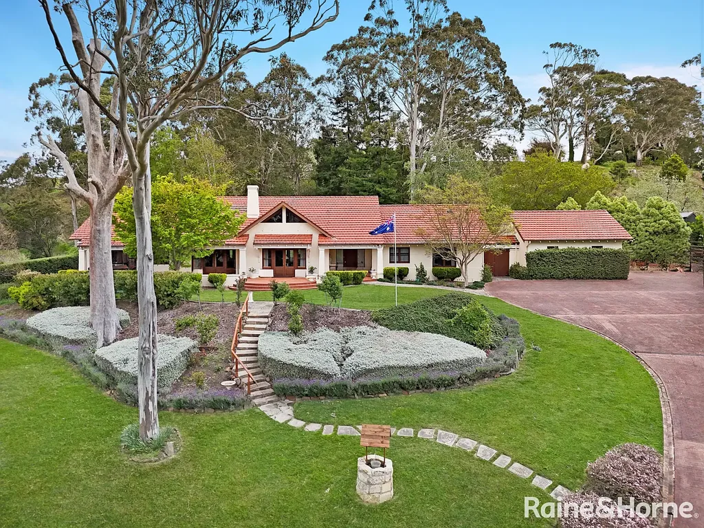 Bowral 4房  "Dandaloo" Perfectly Positioned, North-Facing 1 Acre in Bowral