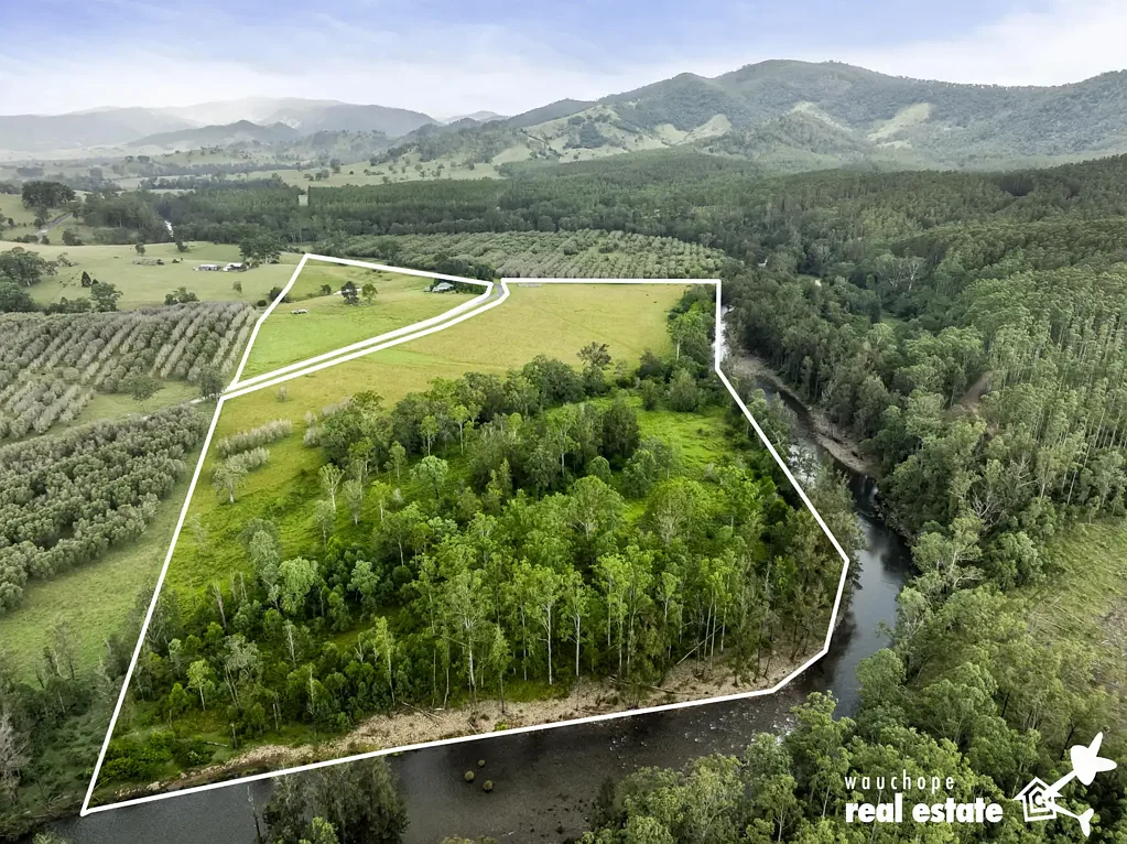 Birdwood  35 Acres of Riverfront Lifestyle