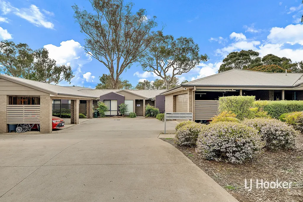 2-Bedroom Townhouse in Boutique Complex