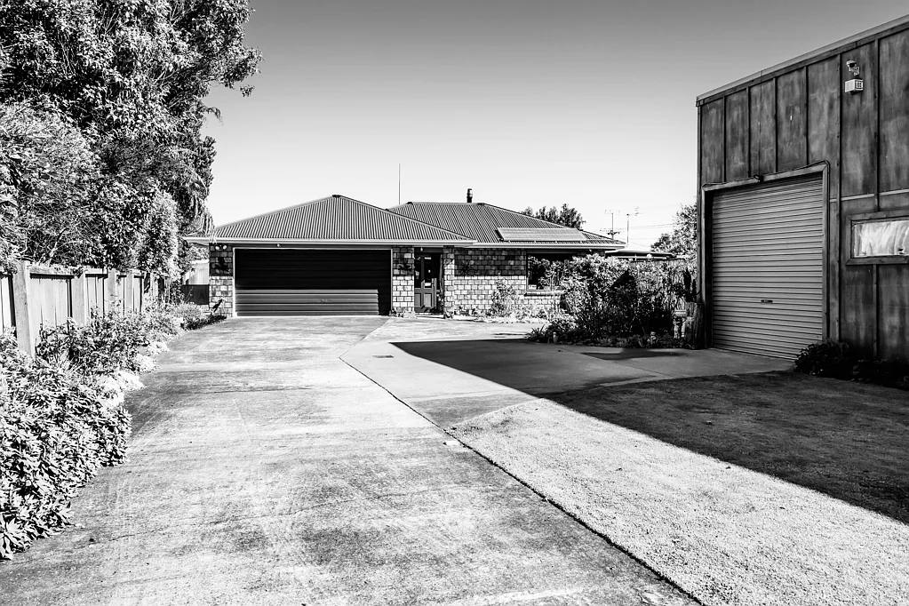 Hawera 3Kwarto Not just a shed ... A lifestyle statement!!