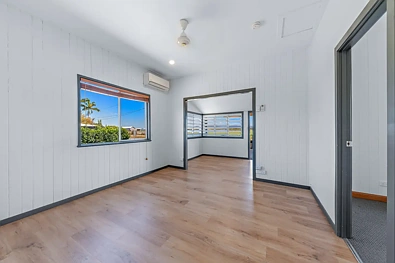 客厅 - 10 Glen Isla Road, Glen Isla, QLD 4800