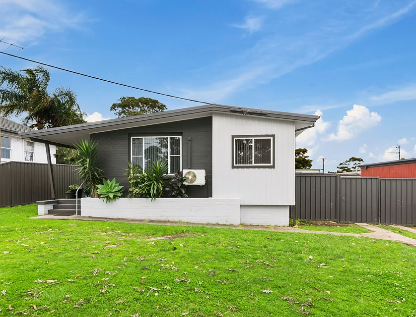 66 Lake Entrance Road, Warilla, South Coast, 4房, 1浴, House