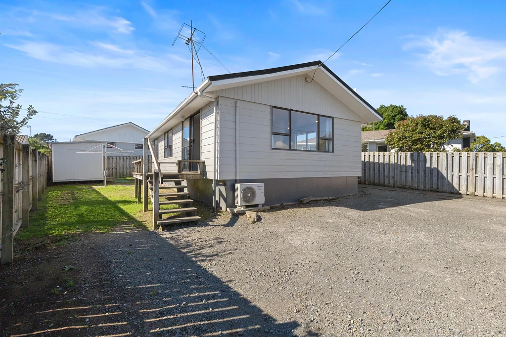 Tuakau 4Kwarto Freehold Title - Present offers!