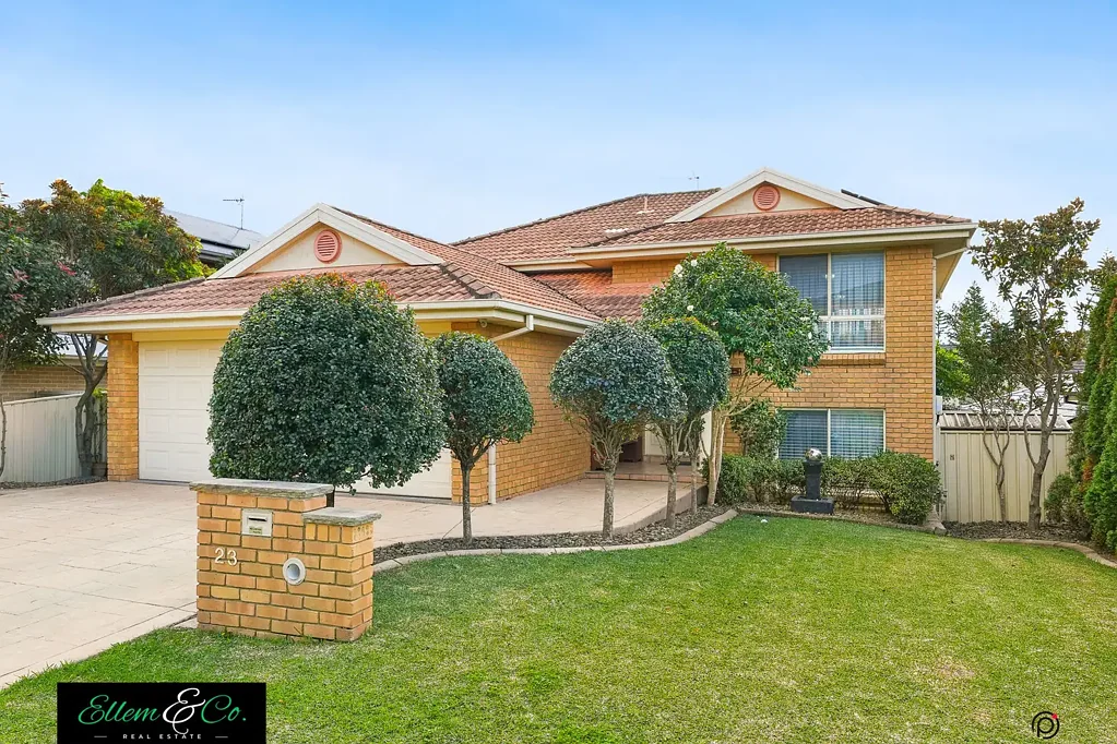 Shell Cove 4 Bedroom Tropical Retreat with Coastal Convenience