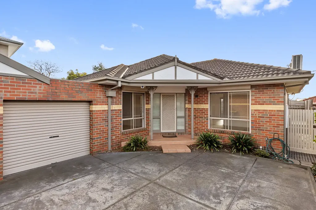 Classic Comfort in a popular Pascoe Vale Pocket