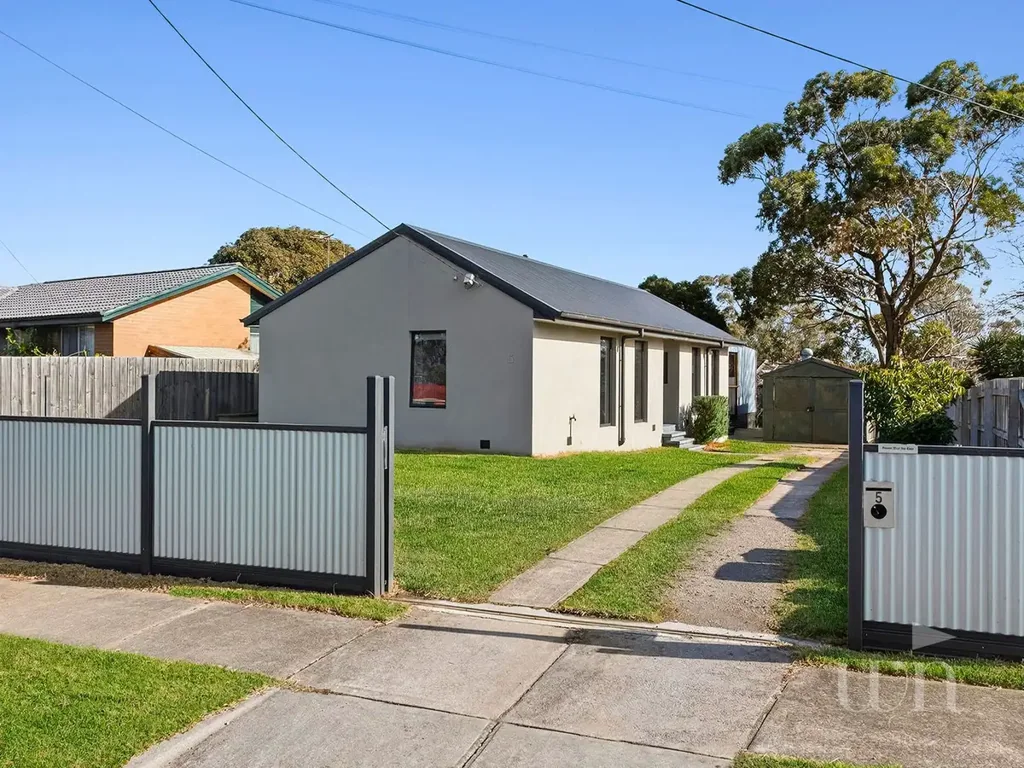 5 Melinga Crescent, Mornington, VIC 3931