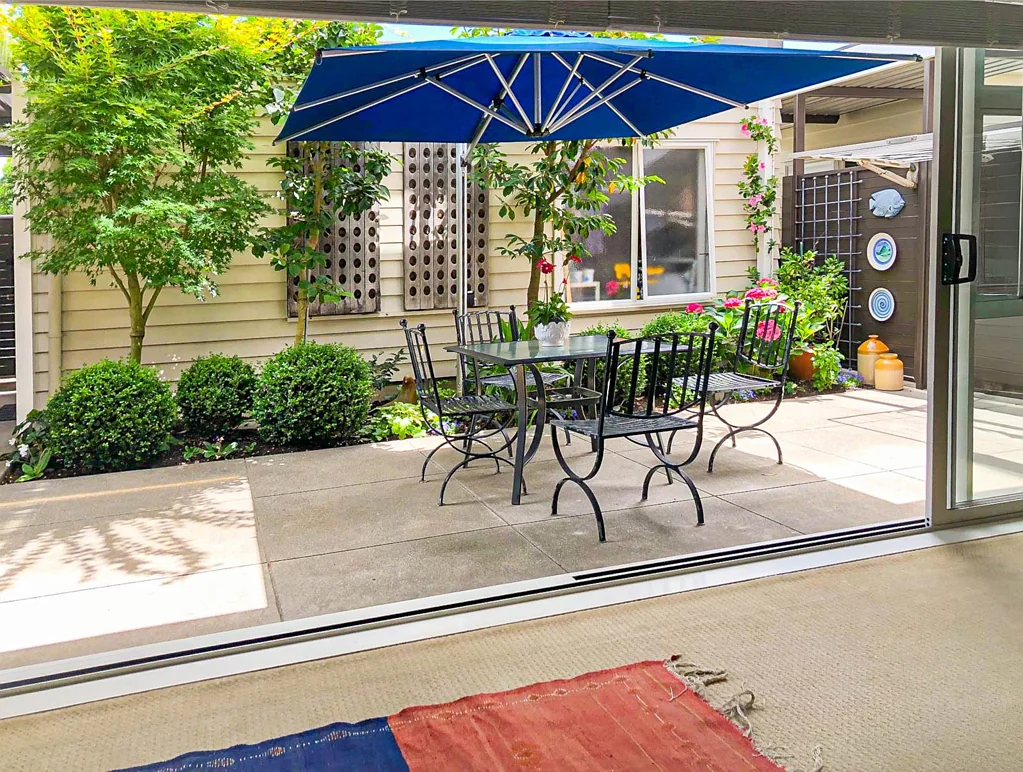 Stonefields 4Moenga Euro-Style Urban Oasis