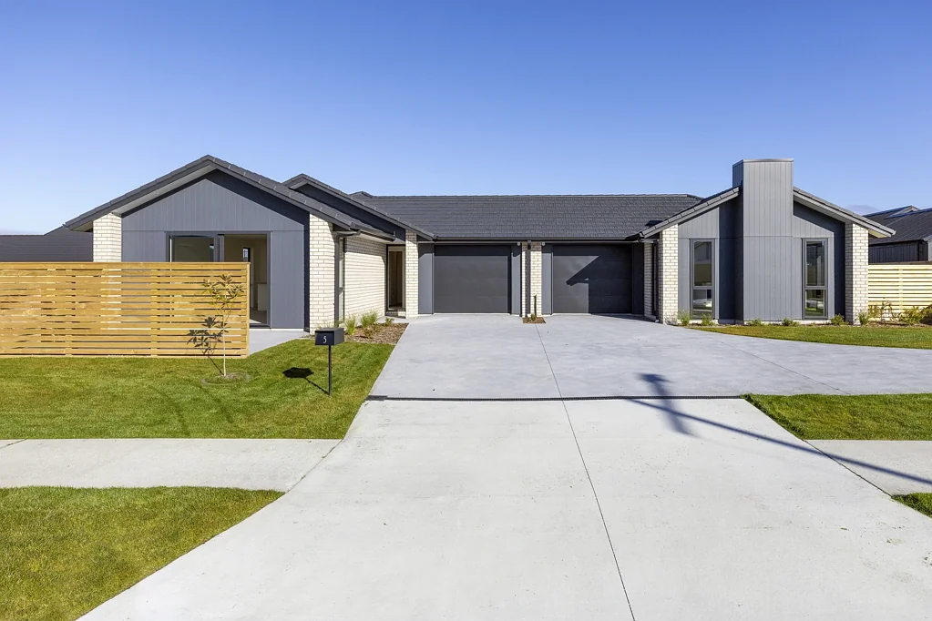 Wharewaka 3Kwarto One title, two homes, endless possibilities