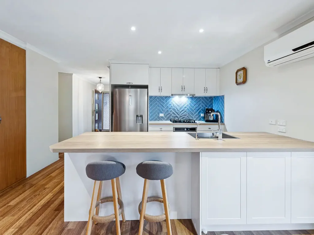 Crib Point 3 Bedroom Comfort, Space & Easy Living