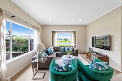 Flat Bush 5બેડરૂમ Prestigious Mission Heights