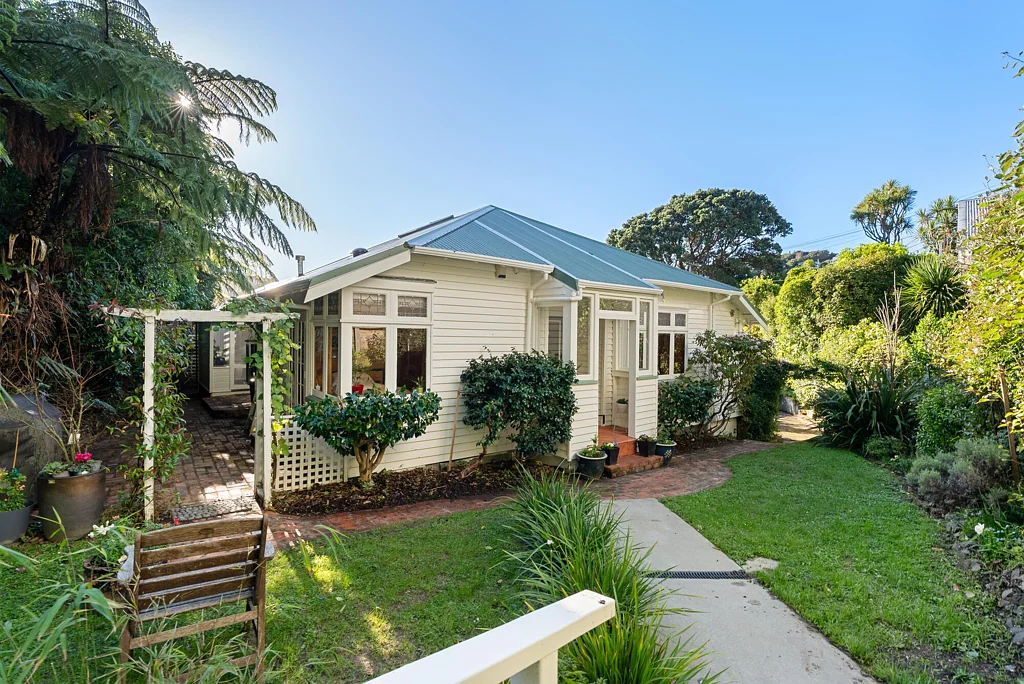 Wadestown 4Kwarto SPACIOUS - CHARACTER - LOCATION