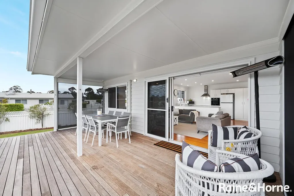 Orford 3 Bedroom A Polished Coastal Retreat Steps from Orford's Shoreline
