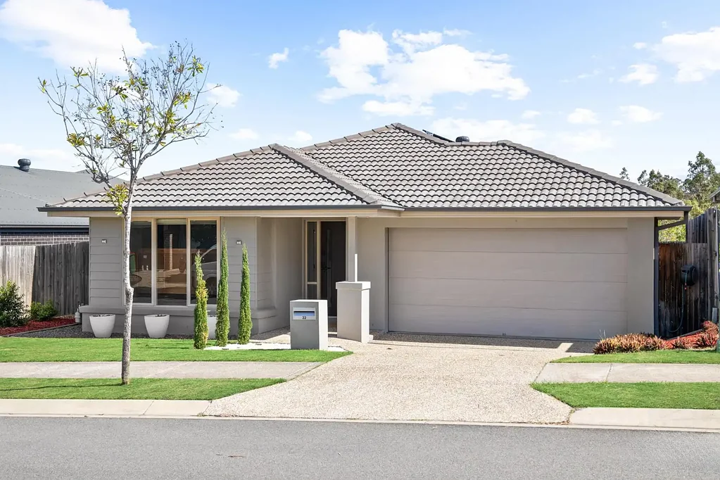 Ripley 4Zimmer Modern Family Home with Solar and Stylish Finishes Throughout