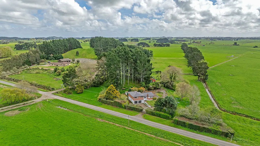 Himatangi 4ਬੈੱਡਰੂਮ A slice of lifestyle living- with a massive shed
