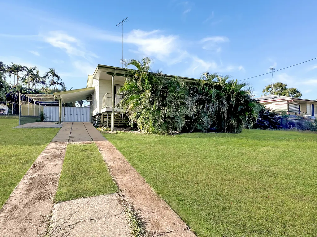 4 Nobbs Street, Moura, QLD 4718