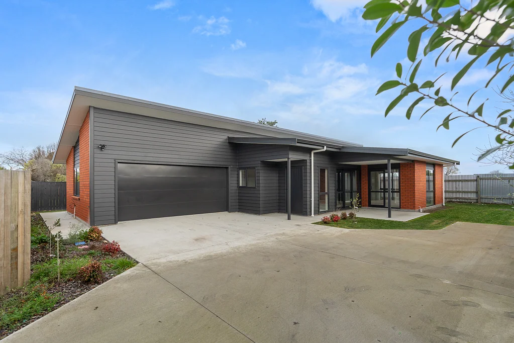 Masterton 3Habitaciones Brand New!!! BEO $720,000