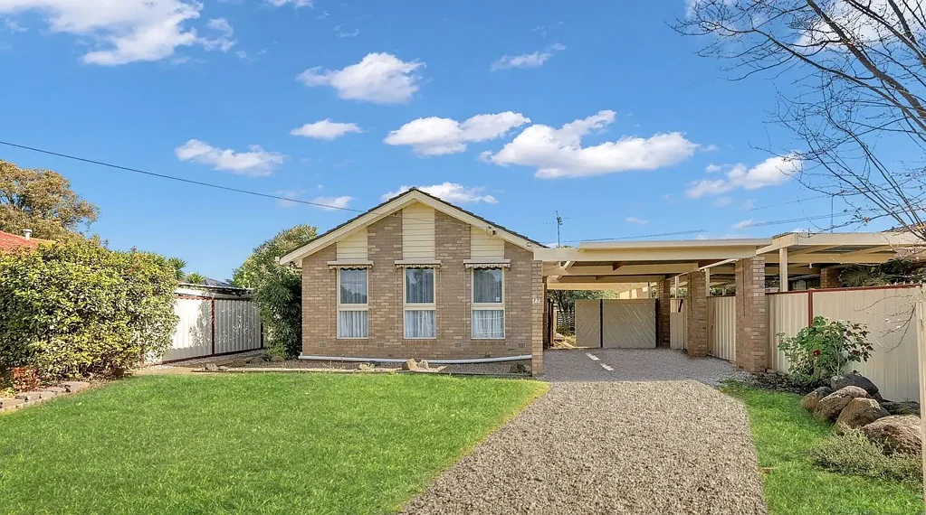 77 Blamey Drive, Melton South, VIC 3338