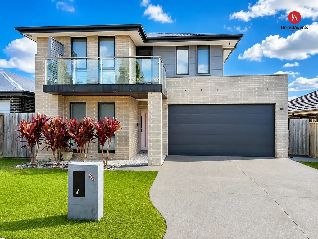 Immaculate Family Living with Space, Style & Comfort