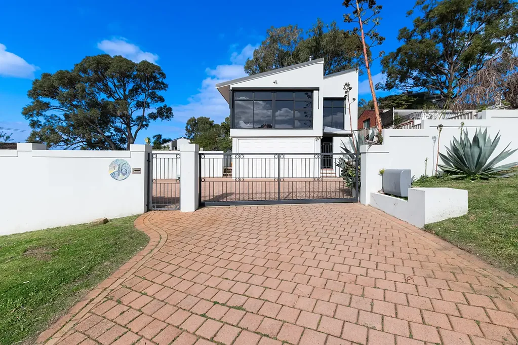 Elevated Family Living in the Heart of Wembley Downs - Fully Furnished