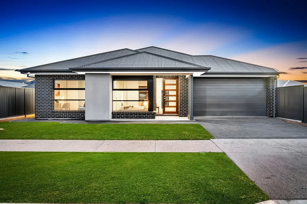 Riverlea Park 4 Bedroom Brand New Designer Home In Riverlea Park With Space to Entertain.
