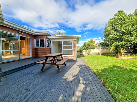 Papakura 3房  Big Home, Big Land, Big Opportunity