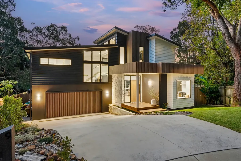 Forresters Beach 5ห้องนอน A Private Architectural Retreat by the Beach