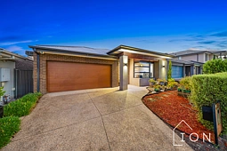 45 Bathgate Crescent, Cranbourne East