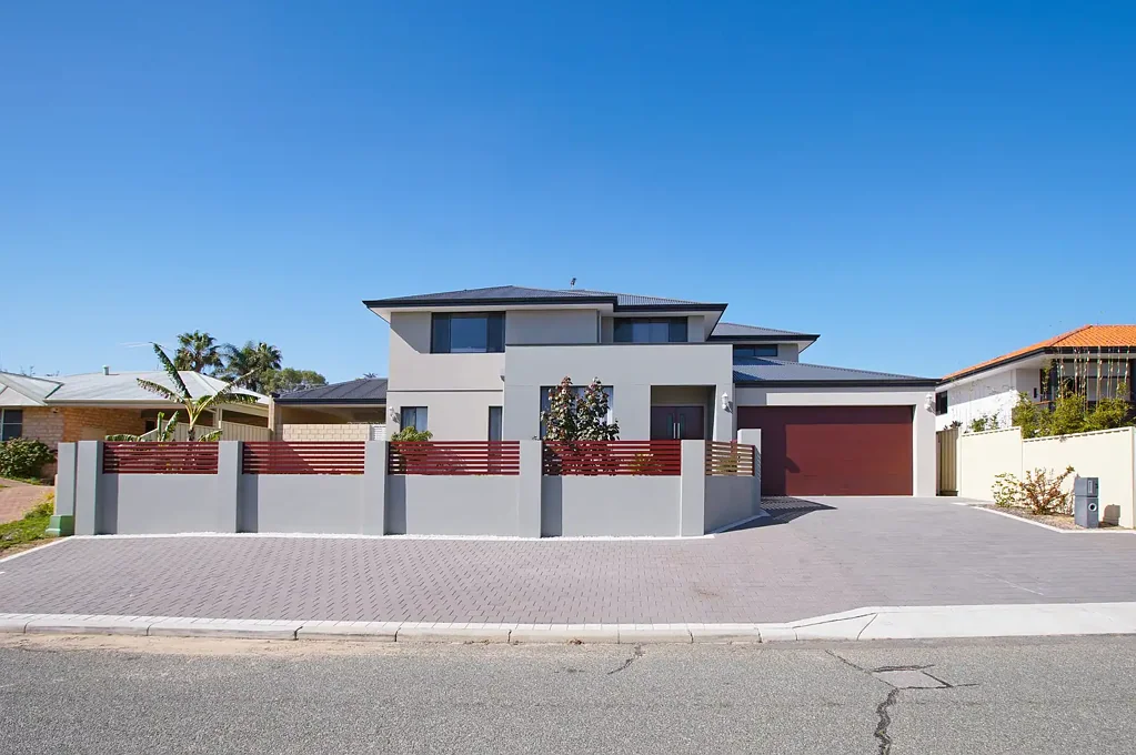 Kardinya 5Kwarto SPACE, STYLE & CONVENIENCE - A FAMILY HOME THAT HAS IT ALL!