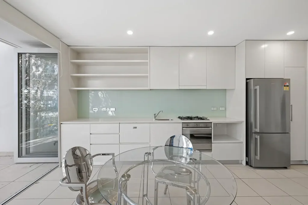MODERN STUDIO IN THE HEART OF BONDI BEACH