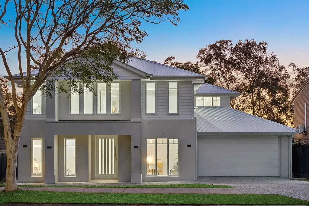 Sinnamon Park 5 Slaapkamer BRAND NEW LUXURY WITH EXCEPTIONAL FAMILY PROPORTIONS