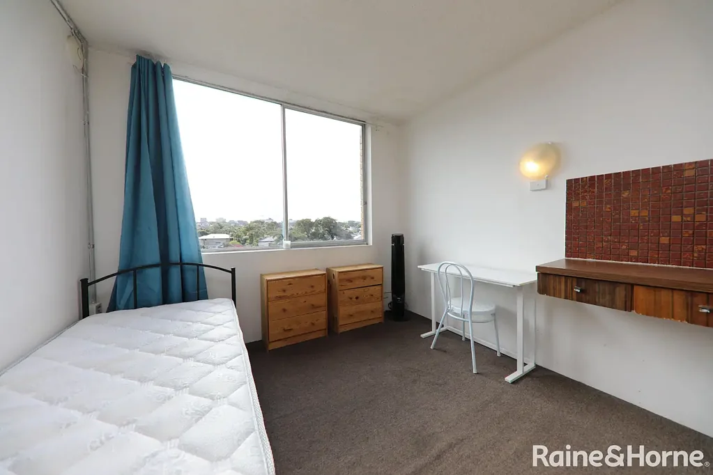 Studio Living in the Heart of Kingsford