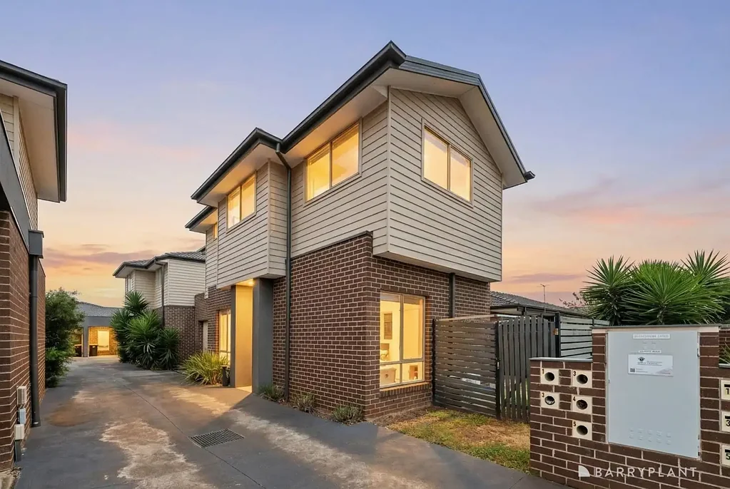 5/25 Staughton Street, Melton South, VIC 3338