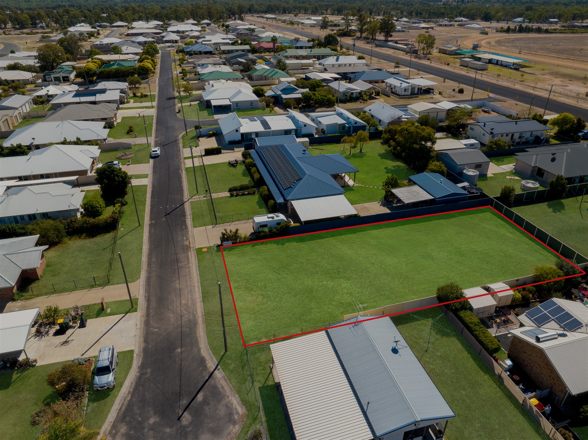 4 BISHOP DR, MILES QLD 4415, 0 Schlafzimmer, 0 Badezimmer, Section