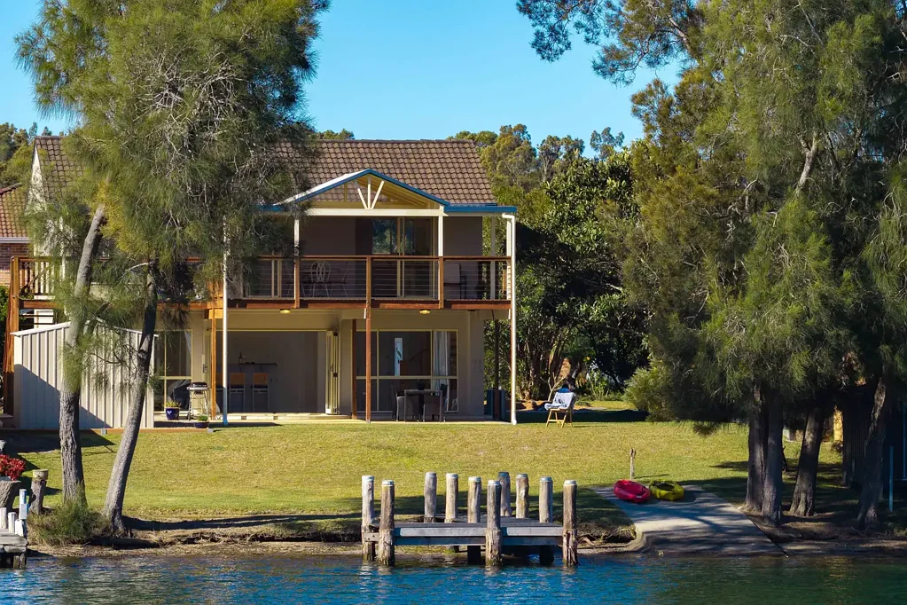 Sussex Inlet 3ਬੈੱਡਰੂਮ Waterfront Living at Its Finest With Canal Views